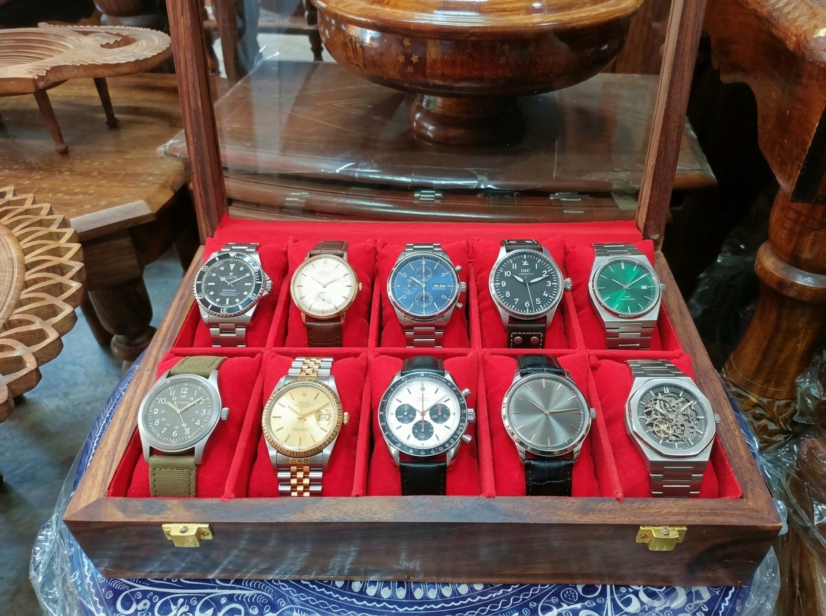 Add_watches_in_box_202606121620